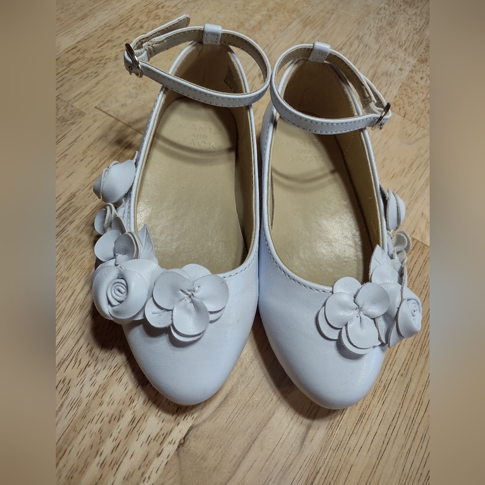 Janie and Jack Girls White Dress Shoes w/ ankle strap